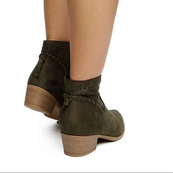 Military Olive Low Block Heel Western Ankle Boots - Picture 5 of 5